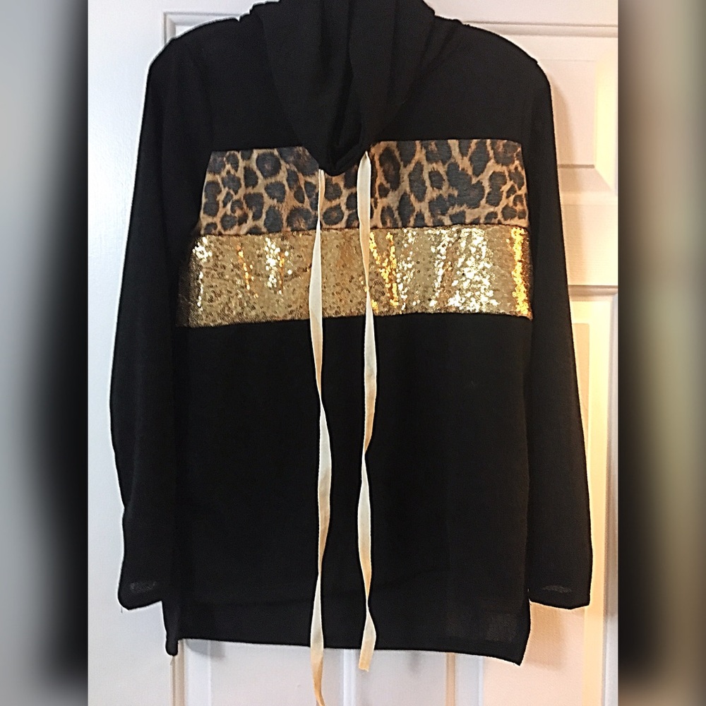 🛍LAST 1! So Cute! Leopard Sequin Hoodie! - Picture 7 of 7